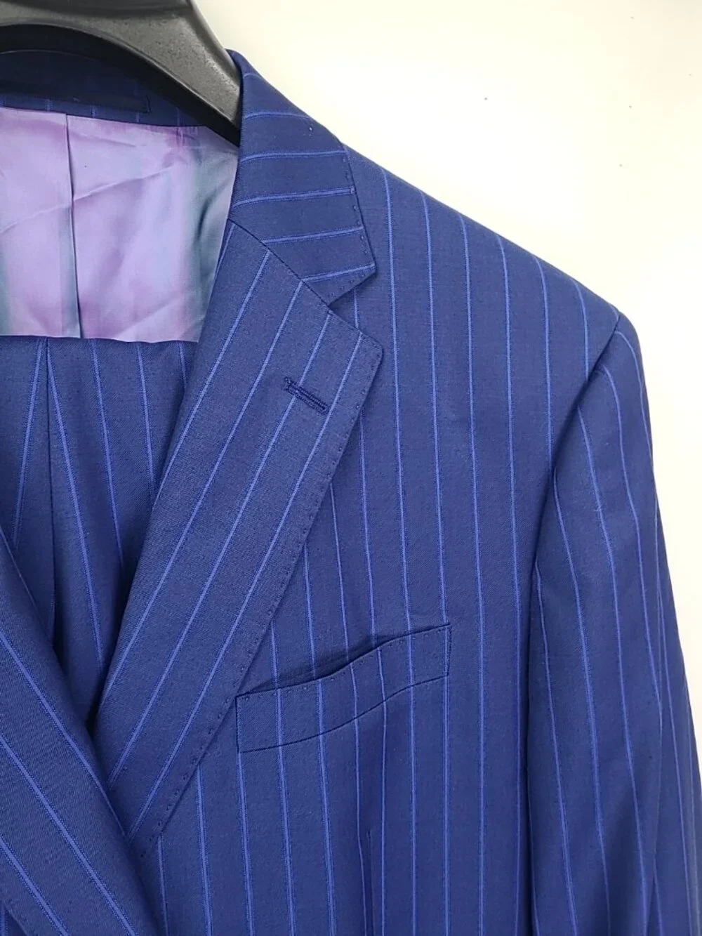 Berragamo Elegant Stripped 3-Piece Super 110'S Suit 48R Pants W42xL28.5